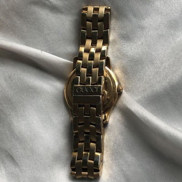 gucci gold vintage watch